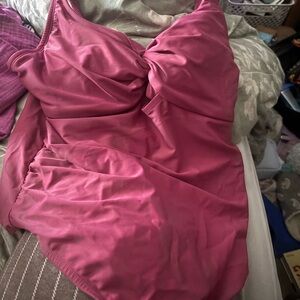 Elegant Pink Women's One Piece Swimsuit